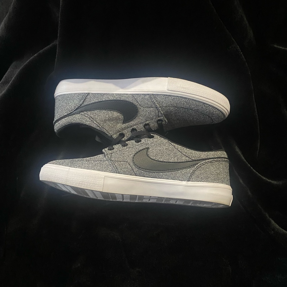 Canvas Grey Nike SB Solarsoft Portmore 2 Shoes